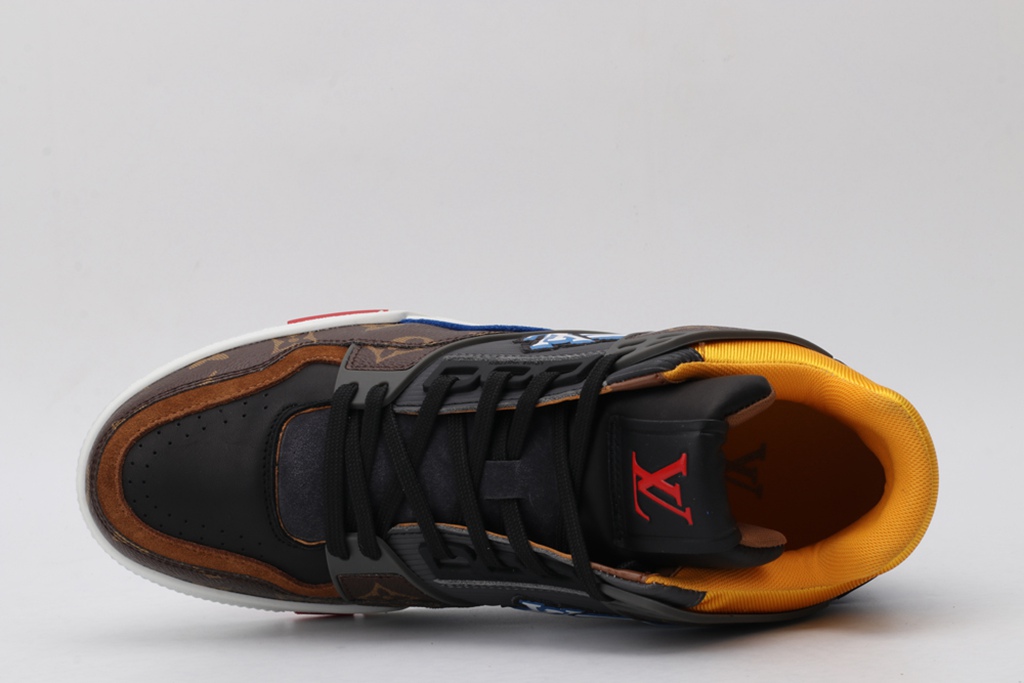 L*V SNEAKER